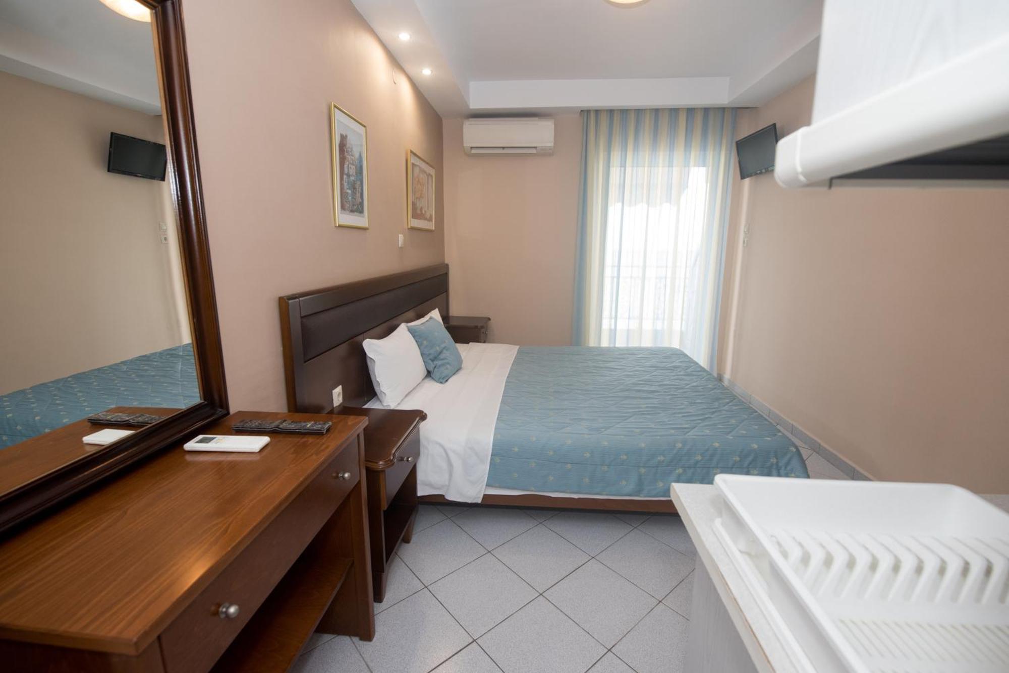 Aparthotel Aris Paralía Esterno foto