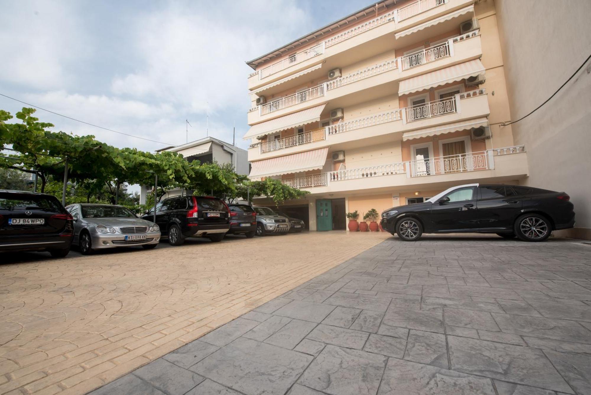 Aparthotel Aris Paralía Esterno foto